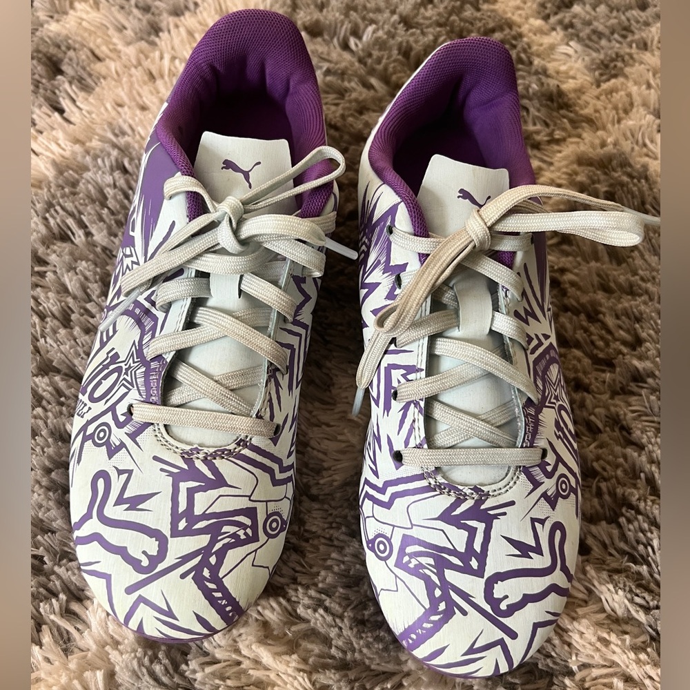 Puma Girls Purple Graphic soccer cleats